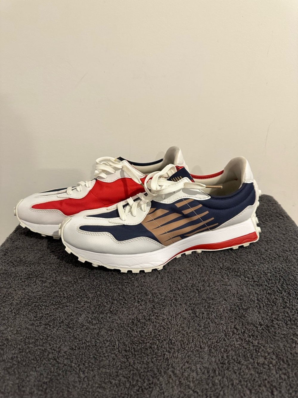 New Balance Men's Retro 327 Runner. Olympic Edition Red, White, Blue. Waffle 🔥